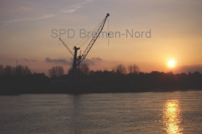 Kran an der Weser